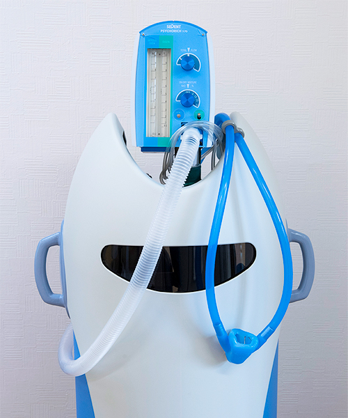 笑気吸入鎮静器